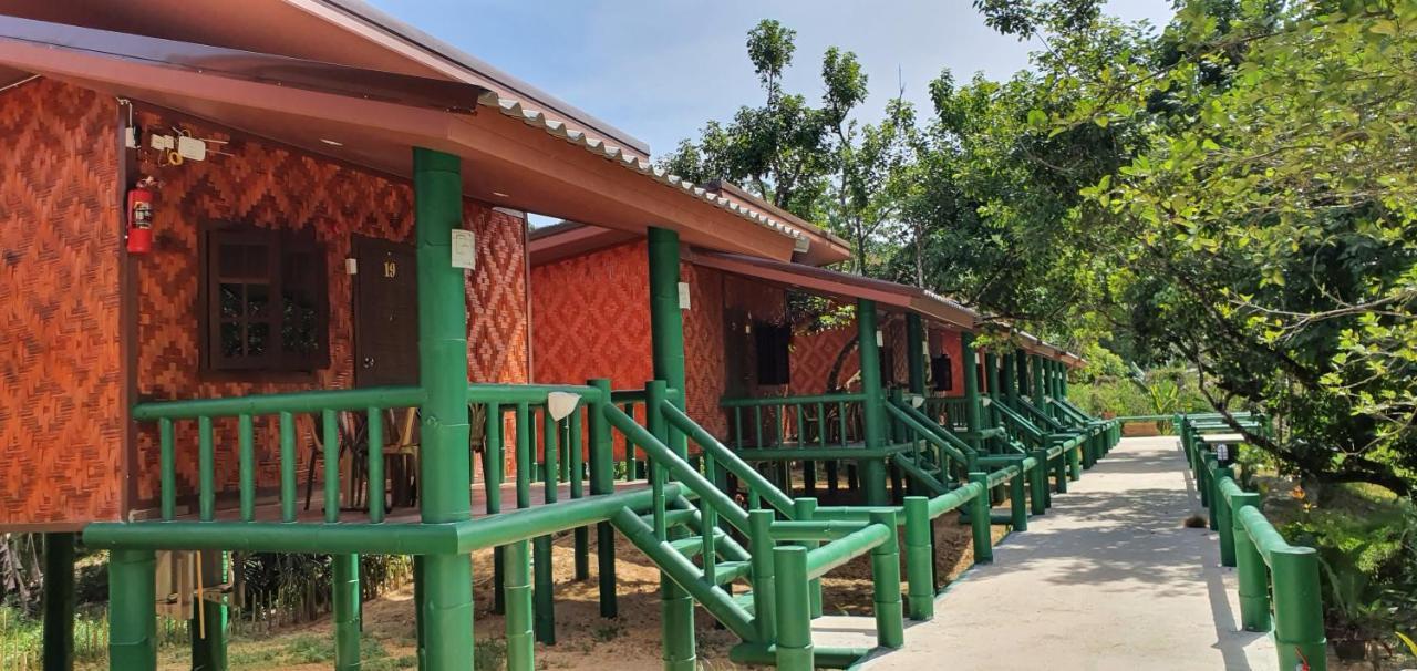 The Royal Bamboo Lodges - Sha Certified Khao Sok National Park 외부 사진